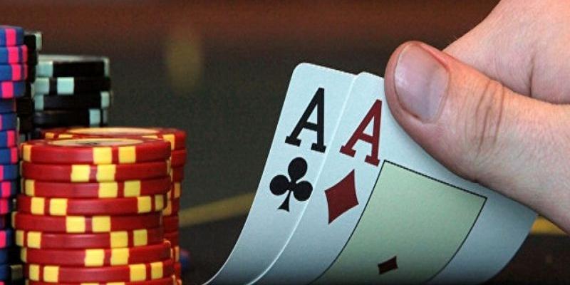 Cách chơi Blackjack - Trò chơi bài phổ biến kết hợp giữa may mắn và chiến lược - manclubvip