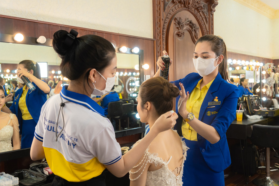 Tôi nên học ngành nghề nào ở tuổi 18? Những nghề nghiệp hàng đầu có việc làm ngay lập tức