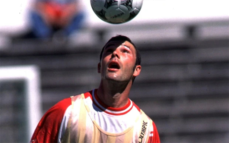 Bóng đá Châu Âu trở nên chuyên nghiệp và thương mại hóa hơn